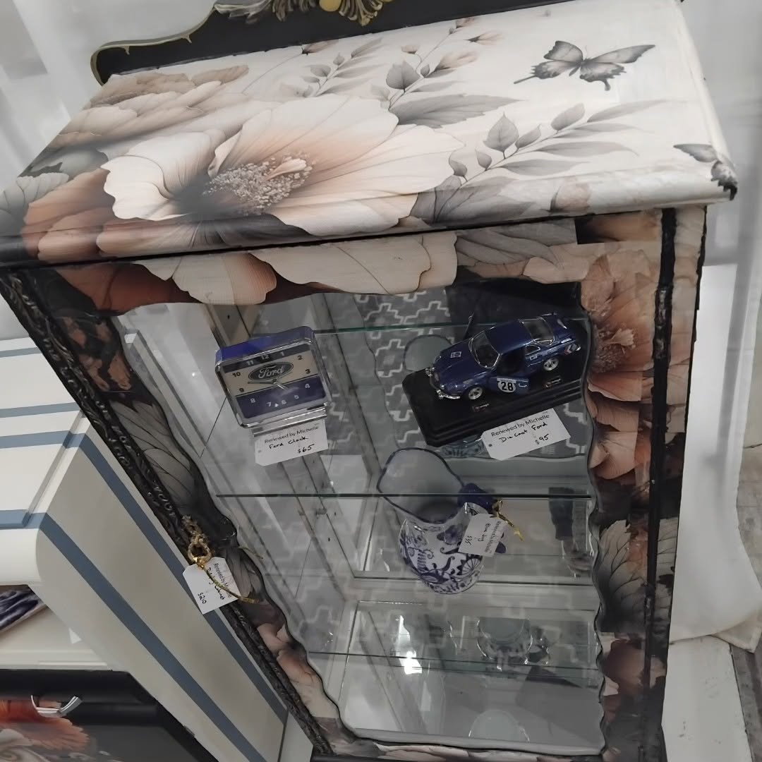 Display cabinet